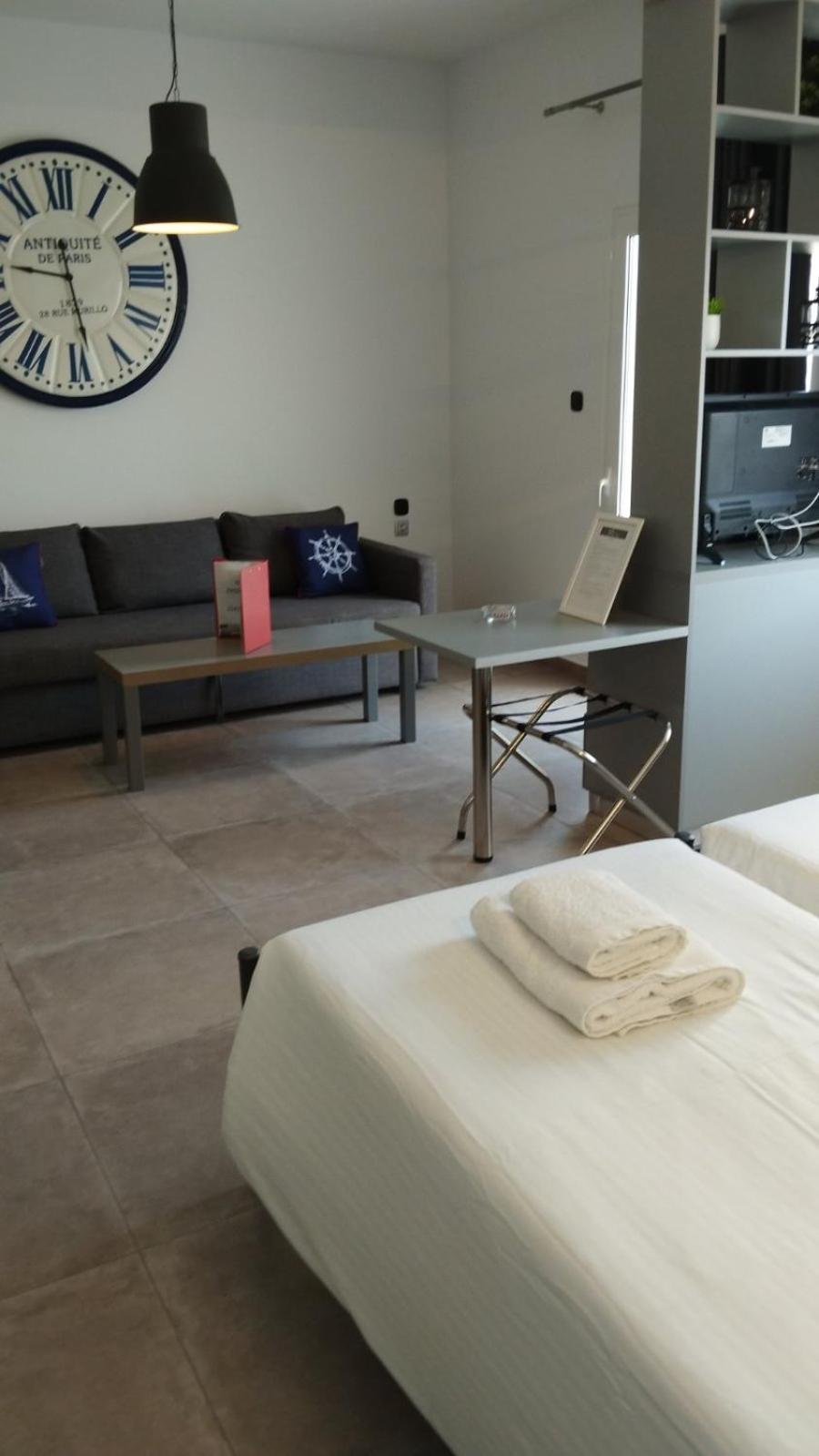 Milva Apartments コス・タウン エクステリア 写真